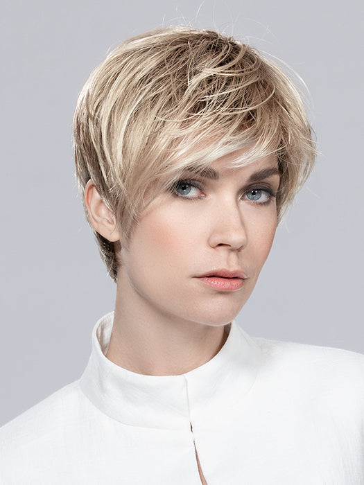 FENJA by ELLEN WILLE in CHAMPAGNE ROOTED 22.25.20 | Light Neutral Blonde, Lightest Golden Blonde, and Light Strawberry Blonde Blend with Shaded Roots