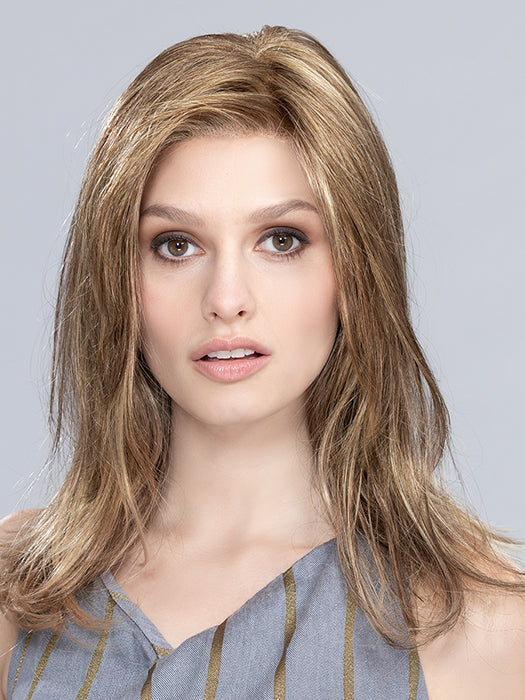 MILEY SMALL by ELLEN WILLE in SAND MIX 14.26.20 | Medium Ash Blonde, Light Gold Blonde and Light Strawberry Blonde Blend