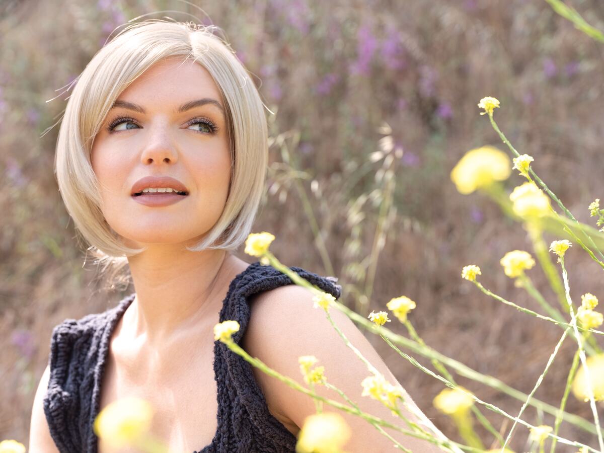 Niki Wig - 6542   The Orchid Collection