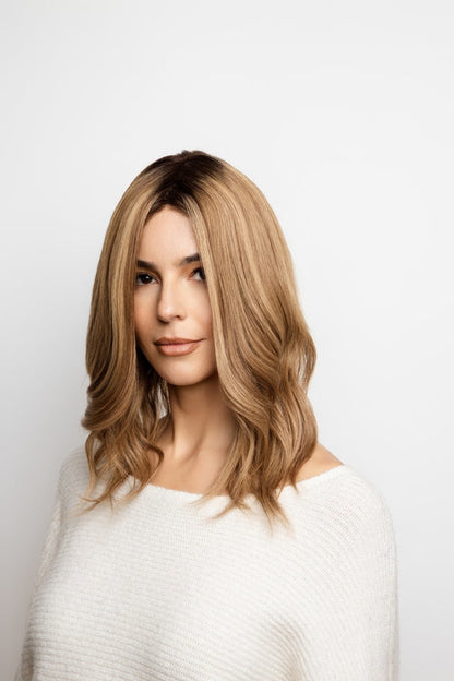 Amore Oakly Wig - 8716