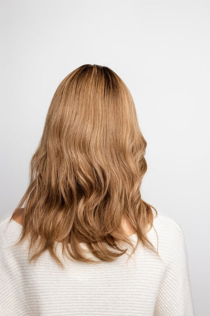 Amore Oakly Wig - 8716