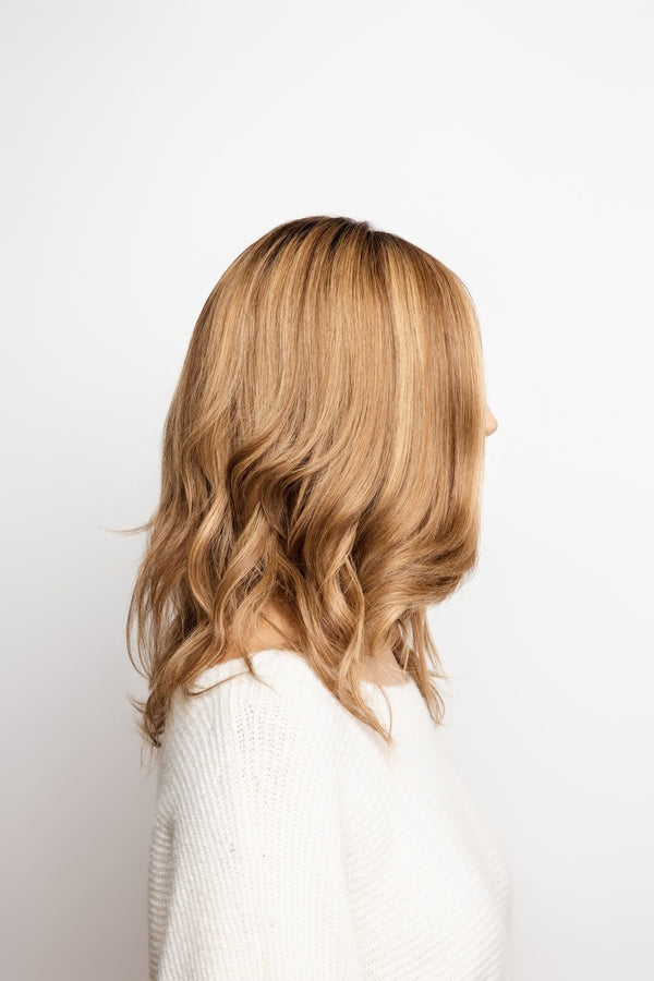 Amore Oakly Wig - 8716