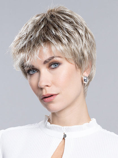 RUBY by ELLEN WILLE in CHAMPAGNE ROOTED 22.25.16 | Light Neutral Blonde, Lightest Golden Blonde with Medium Blonde Blend and Shaded Roots | DISCONTINUED