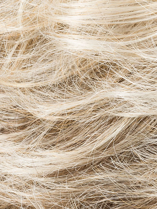 CHAMPAGNE MIX 22.26.20 | Light Neutral Blonde and Light Golden Blonde with Light Strawberry Blonde Blend