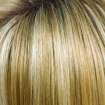 Creamy Toffee-R  -  This is the rooted version of Creamy Toffee. The color has undertones of coffee, gold honey tones and cream blond with a toffee twist gives the root a very natural regrowth charming and sophisticated.