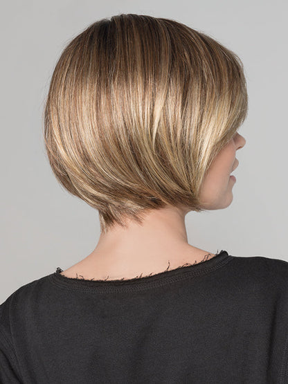 FRESH by ELLEN WILLE in LIGHT BERNSTEIN ROOTED 12.19.26 | Light Auburn, Light Honey Blonde, and Light Reddish Brown blend and Dark Roots